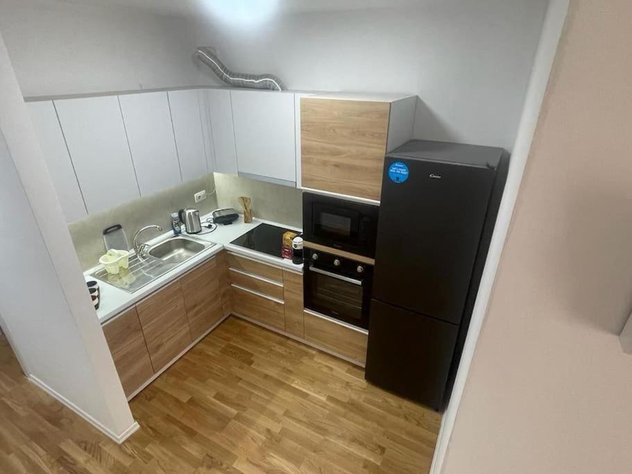 Sui' Apartment تيرانا المظهر الخارجي الصورة